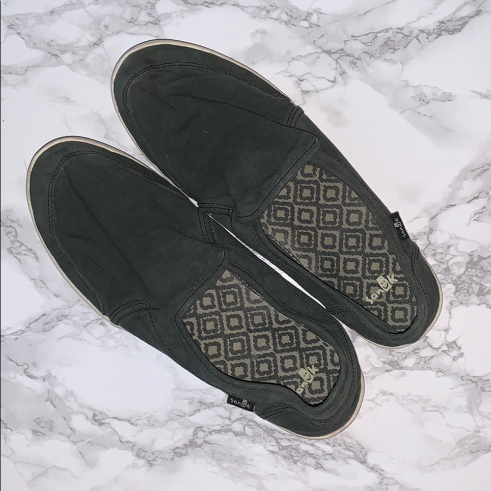 Sanuk slip ons